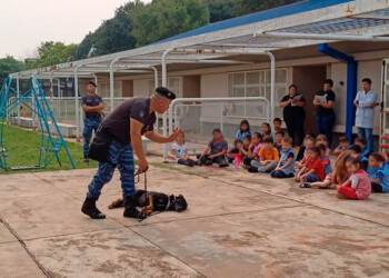 Brindaron taller sobre tenencia responsable de mascotas a los alumnos del NENI 2006