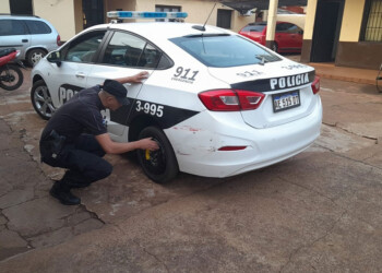 Conductor alcoholizado chocó un móvil policial estacionado y se dio a la fuga