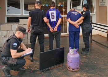 Un menor demorado y un joven detenido por presunto robo en Oberá