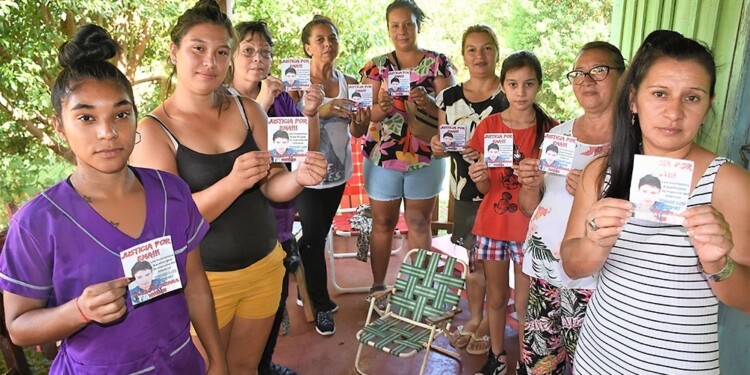 MEMORIA. La madre, familiares y amigos de Emanuel, no dejaron de pedir justicia por el crimen del joven.