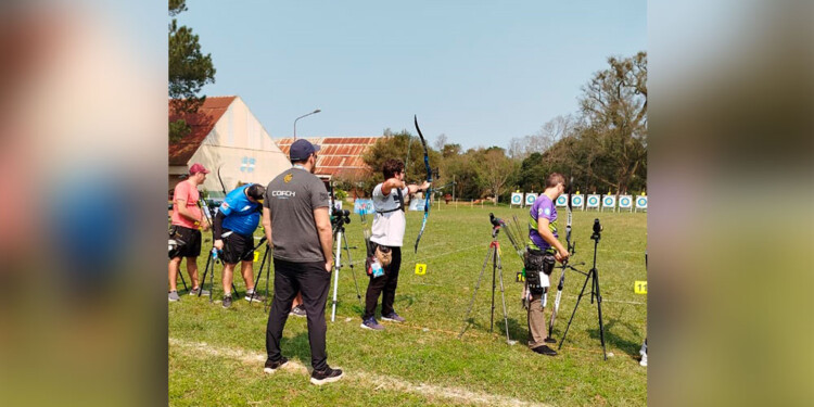 PRÁCTICA. El posadeño Gonzalo Barthe, en la práctica de ayer en Iguazú.
