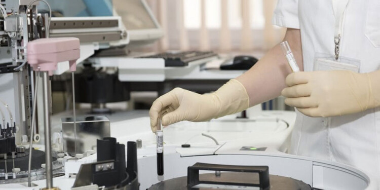 BRECHA. La máquina centrífuga por la que se le asignó a la UNaM 100 millones y todavía no se envió el dinero ya cuesta más de 200 millones pesos.