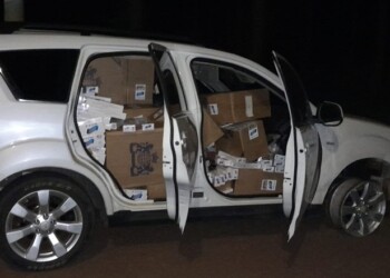 Secuestran  camioneta con más 1100 gruesas de cigarrillos de contrabando