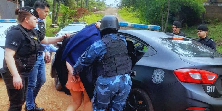 DETENCIÓN. En el barrio Sapucay fue aprehendida una de las sospechosas, la restante fue hallada en el barrio San José.