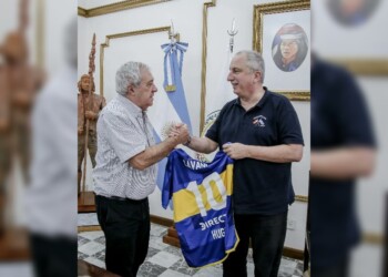 Mientras Boca busca DT, su vicepresidente llegó a Misiones
