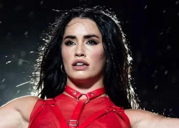 Lali Espósito presentó su nueva tema “Fanático”: ¿Está dirigido a Milei?