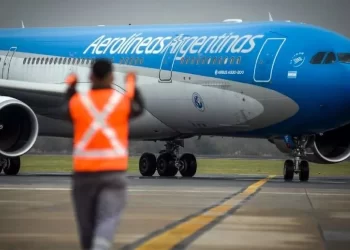 Cuál es el sueldo de un piloto de Aerolíneas Argentinas en septiembre de 2024