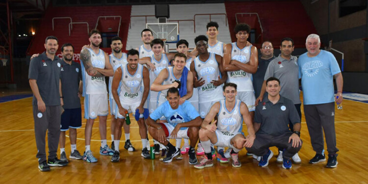 EN RACHA. En lo que va de la temporada, el Celeste ganó los cuatro partidos que disputó y va por más triunfos.