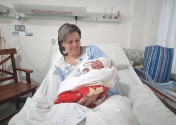 Misionera tuvo su séptimo hijo varón y Javier Milei debería ser el padrino