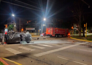 Automovilista despistó y volcó esta mañana en Posadas