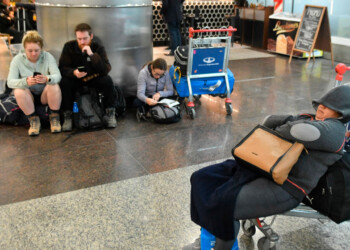 Oficializan al transporte aéreo civil y comercial como “servicio esencial”: qué cambia