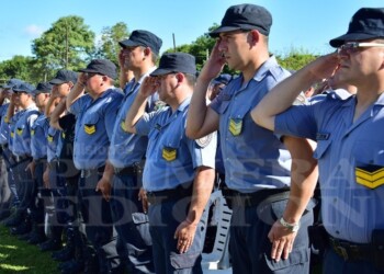 Acortan proceso para echar a policías y penitenciarios