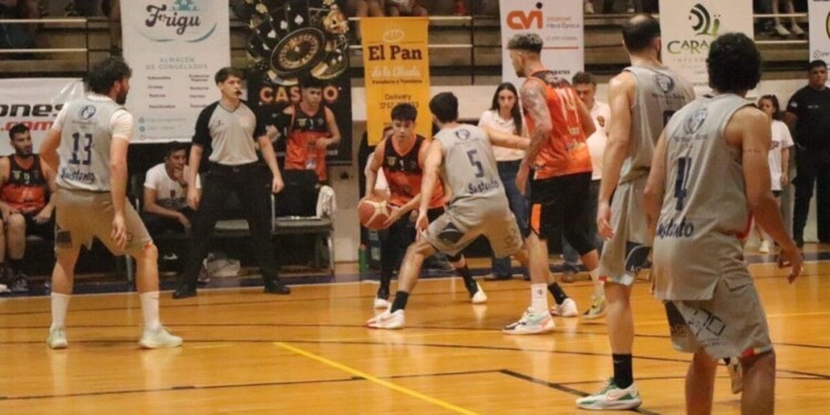 FIGURA. Gallardo tuvo una noche soñada y estuvo cerca de los 50 puntos personales (Foto Misiones Basket)