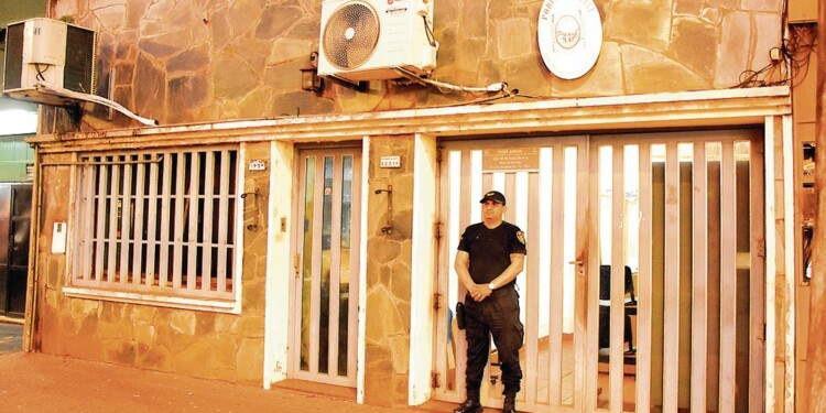 CALLE BUENOS AIRES. El expediente que involucra al contador público fue iniciado por el juez de Instrucción 6, Ricardo Walter Balor hace dos años, el viernes 23.