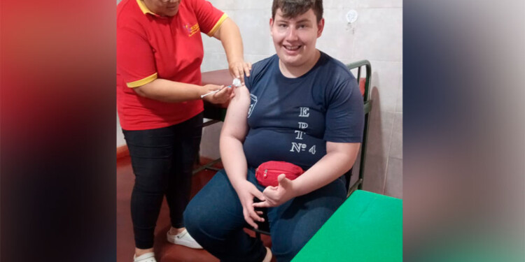 A DEMANDA. Los adolescentes no requieren de turno previo para vacunarse.