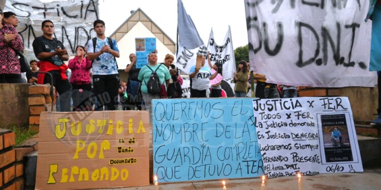 RECLAMO DE JUSTICIA. El 11 de octubre la marcha por Fernando fue masiva.