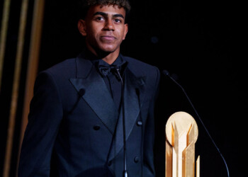 Con solo 17 años, Lamine Yamal se consagró con el Trofeo Kopa