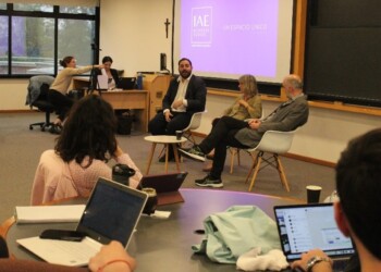 Matías Sebely disertó en una Master Class de la Universidad Austral en Buenos Aires