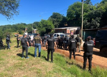 En Oberá incautaron casi 50 millones en drogas, autos y celulares