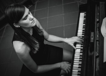 “Hace unos años empecé con esta propuesta de reinventarme como pianista de mano izquierda”