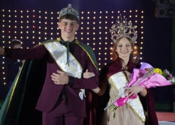 Agustina Osudar y Ezequiel Turczak, son los nuevos soberanos de la Estudiantina de Apóstoles