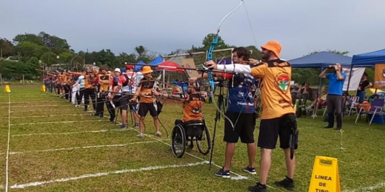 CONCENTRADOS. Los arqueros llegaron hasta Aristóbulo a competir.