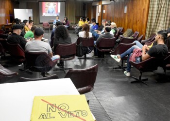 Asamblea permanente y clases abiertas en Humanidades, tras la ratificación del veto