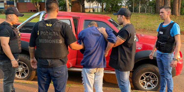 COMPLICADO. El detenido cuenta con antecedentes delictivos y lo vieron con la víctima antes del desenlace fatal.