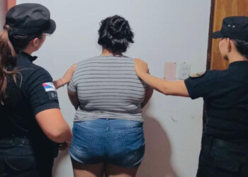 Una joven atacó a puntazos a su expareja tras intentar incendiar su vivienda en San Javier