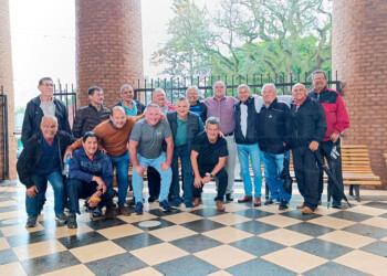 Celebraron el Día del Futbolista Misionero con un homenaje en el Cementerio La Piedad