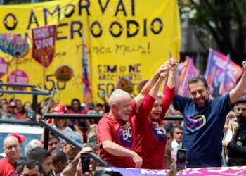 Elecciones municipales en Brasil: el candidato de Lula se impuso en Río de Janeiro y habrá balotaje en San Pablo