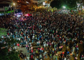 Multitudinario festival para las madres en Oberá
