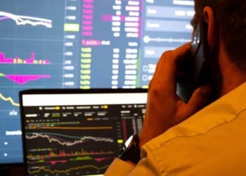 Bolsa de Valores: el riesgo país supera los 1.100 puntos, pero suben las acciones