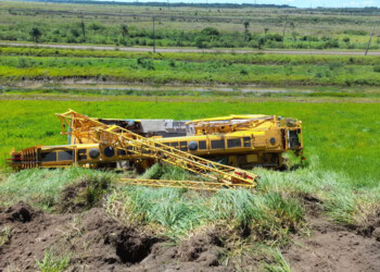 Director de la EBY en la mira por vuelco de una grúa recién comprada, de US$ 900 mil