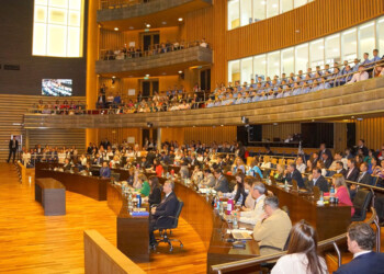 Miguel Núñez fue sancionado por “conducta indigna y desleal”