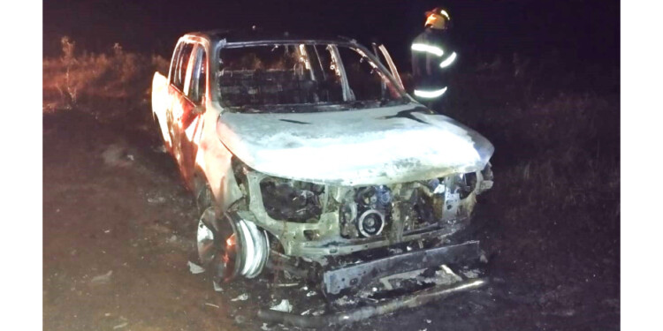 INCENDIO. Está acusado de haber prendido fuego la Toyota para despistar y fingir que lo hicieron los delincuentes.