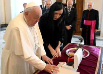 El papa Francisco le pidió a Victoria Villarruel “no perder el sentido común”