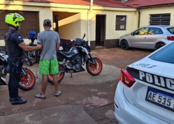 Detienen a joven buscado por el robo de una motocicleta en Oberá