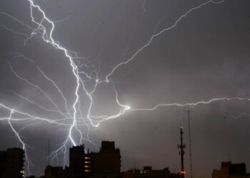 Anticipan fuertes tormentas en Misiones y hay riesgos de un “sistema convectivo de mesoescala”: de qué se trata