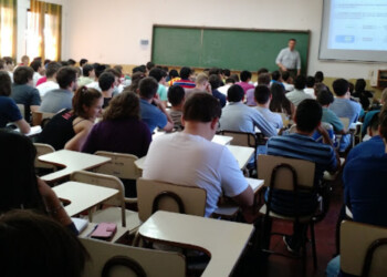 Por el desfinanciamiento, la UNaM redujo servicios y hubo incremento en la deserción