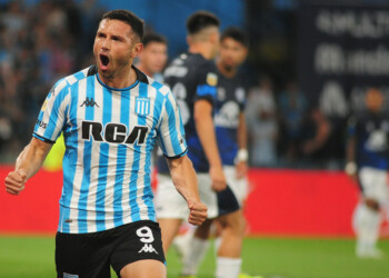 Racing reaccionó, venció a Independiente Rivadavia y no se baja de la pelea por el campeonato