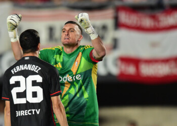 Con Armani como figura, River venció a Estudiantes como visitante