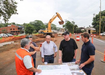 Passalacqua supervisó los avances del soterramiento en Avenida Quaranta en Posadas