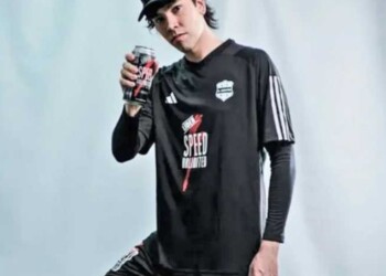 Sorpresa en el fútbol argentino: Riestra confirmó que el streamer Spreen será titular contra Vélez