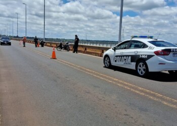 Accidente dejó una mujer herida en el puente Posadas-Encarnación