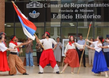 Homenajearon a Andrés Guacurarí en la Cámara de Diputados