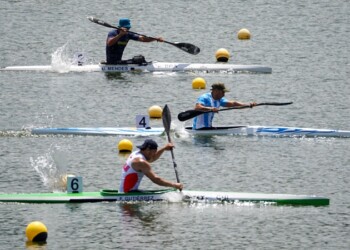 Canotaje: Ariel Atamañuk se colgó una medalla de oro y una de plata en Uruguay
