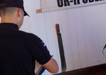 Campo Viera: un hombre fue herido a machetazos por tres jóvenes en aparente estado de ebriedad