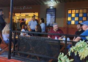 El Centro Cultural Cidade inauguró Flora, un nuevo espacio cultural y gastronómico