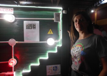 “Me gustaría que haya más mujeres en carreras de refrigeración y electricidad”